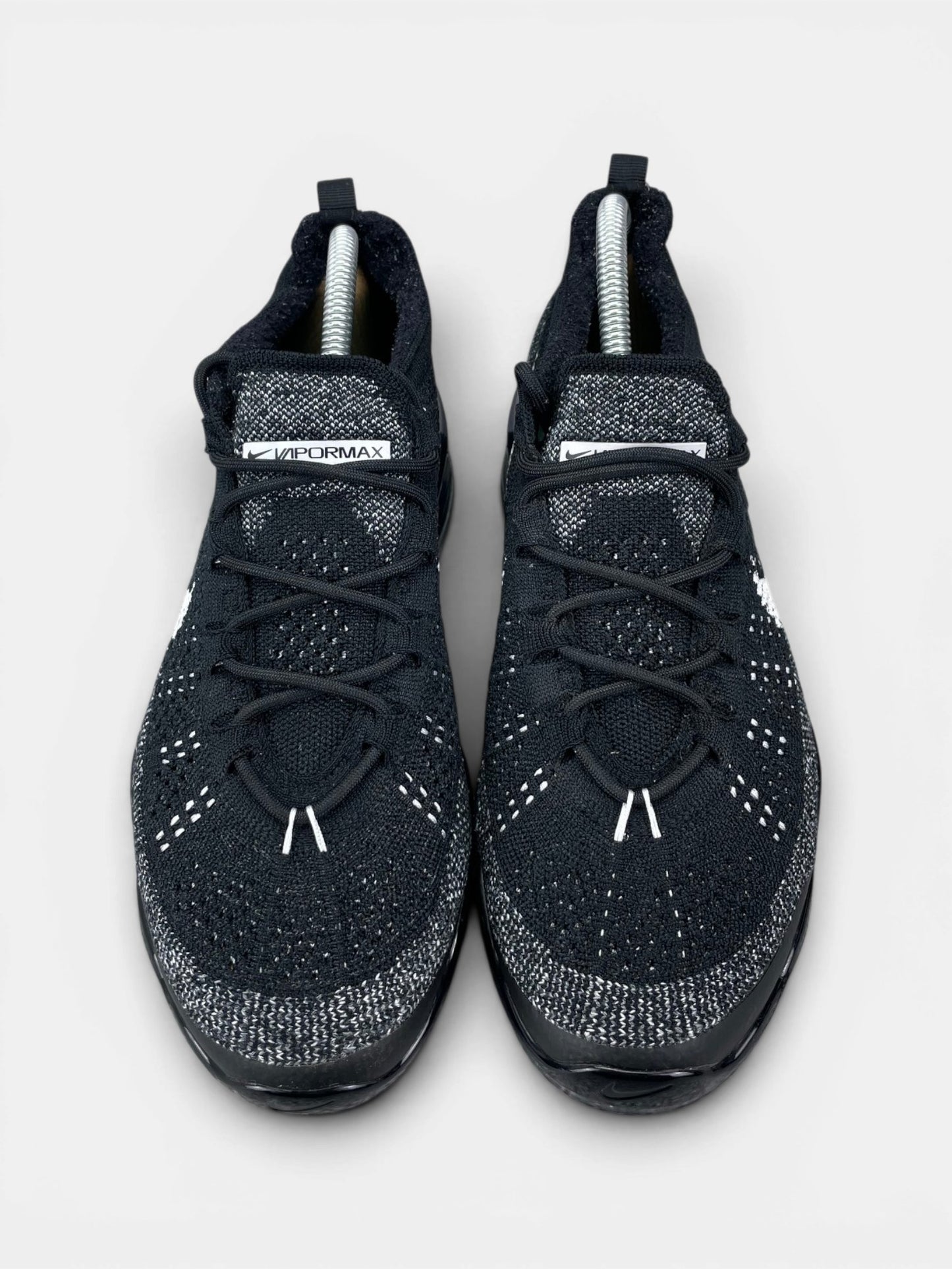 Nike Air VaporMax 2023 Flyknit Oreo — buty sportowe męskie w bardzo dobrym stanie rozmiar 41, widok z góry