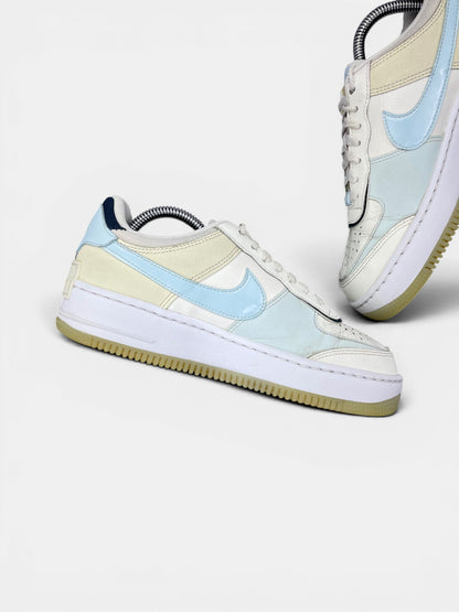 Nike Air Force 1 Low Shadow Sail Glacier Blue — buty sportowe damskie w bardzo dobrym stanie rozmiar 38, wewnętrzny panel lewego buta