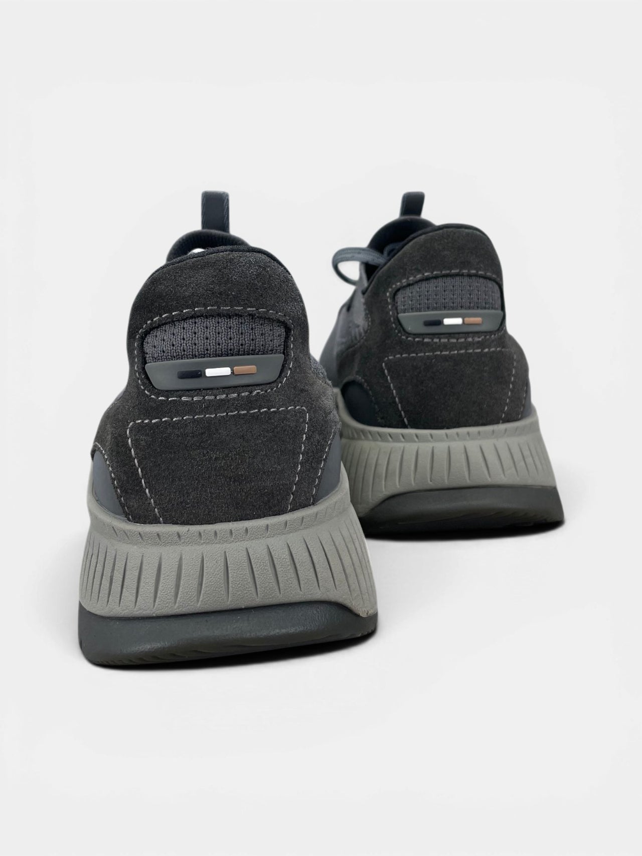 Hugo Boss Boss Sneakers — buty sportowe męskie w bardzo dobrym stanie rozmiar 40, widok z tyłu