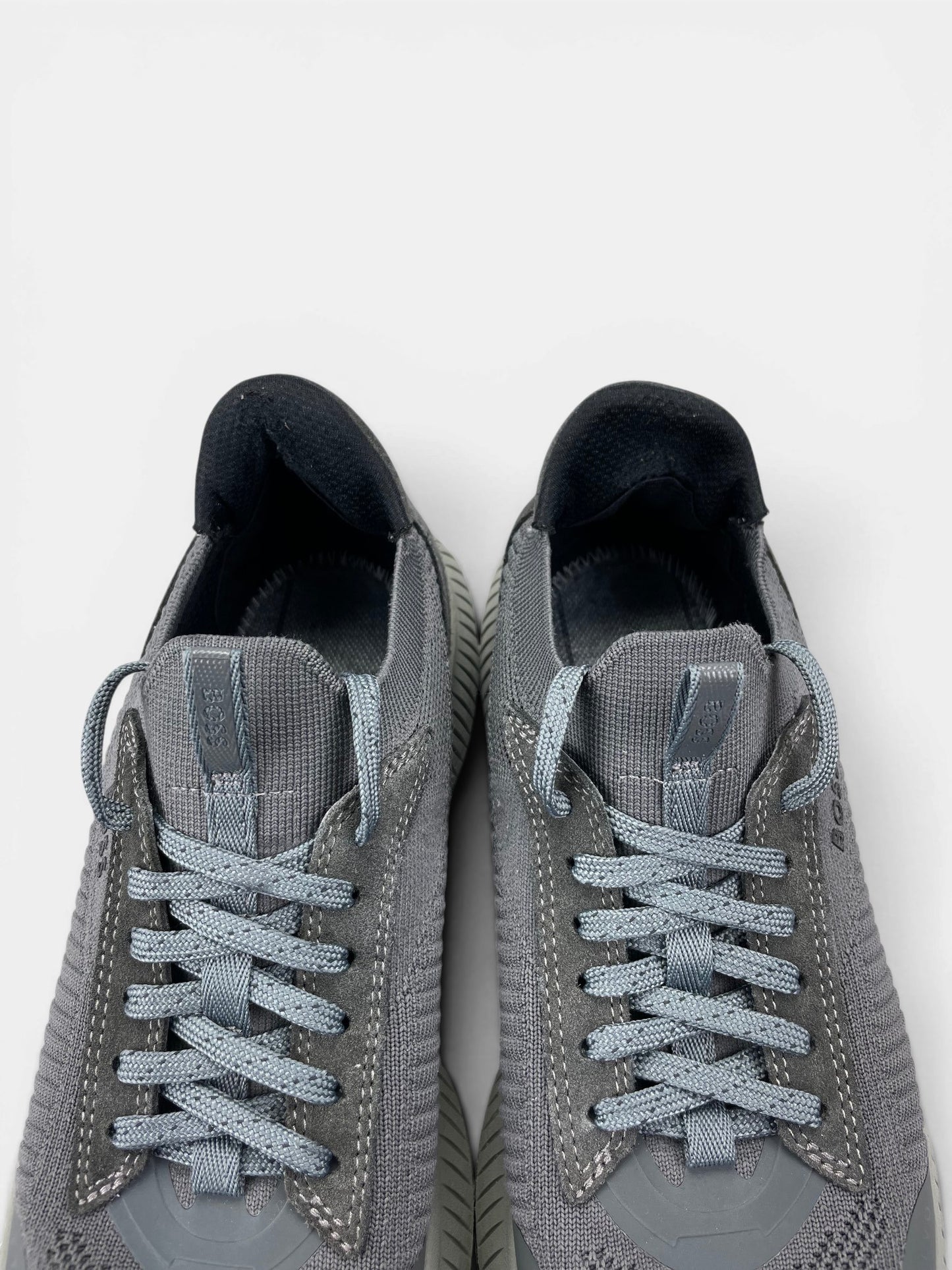 Hugo Boss Boss Sneakers — buty sportowe męskie w bardzo dobrym stanie rozmiar 40, zapiętki butów