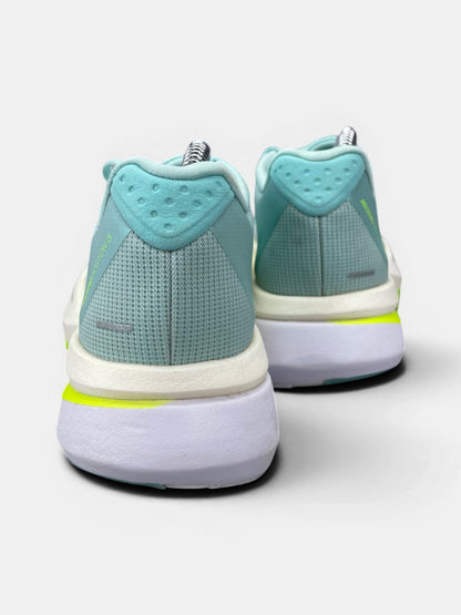 Adidas Adizero Boston 13 — buty sportowe damskie w bardzo dobrym stanie rozmiar 38 2/3, widok z tyłu