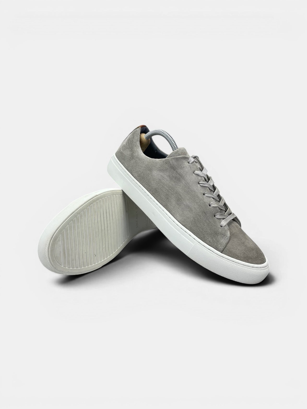 Sneaky Steve Sneakers — buty sportowe męskie w bardzo dobrym stanie rozmiar 42, boczny profil