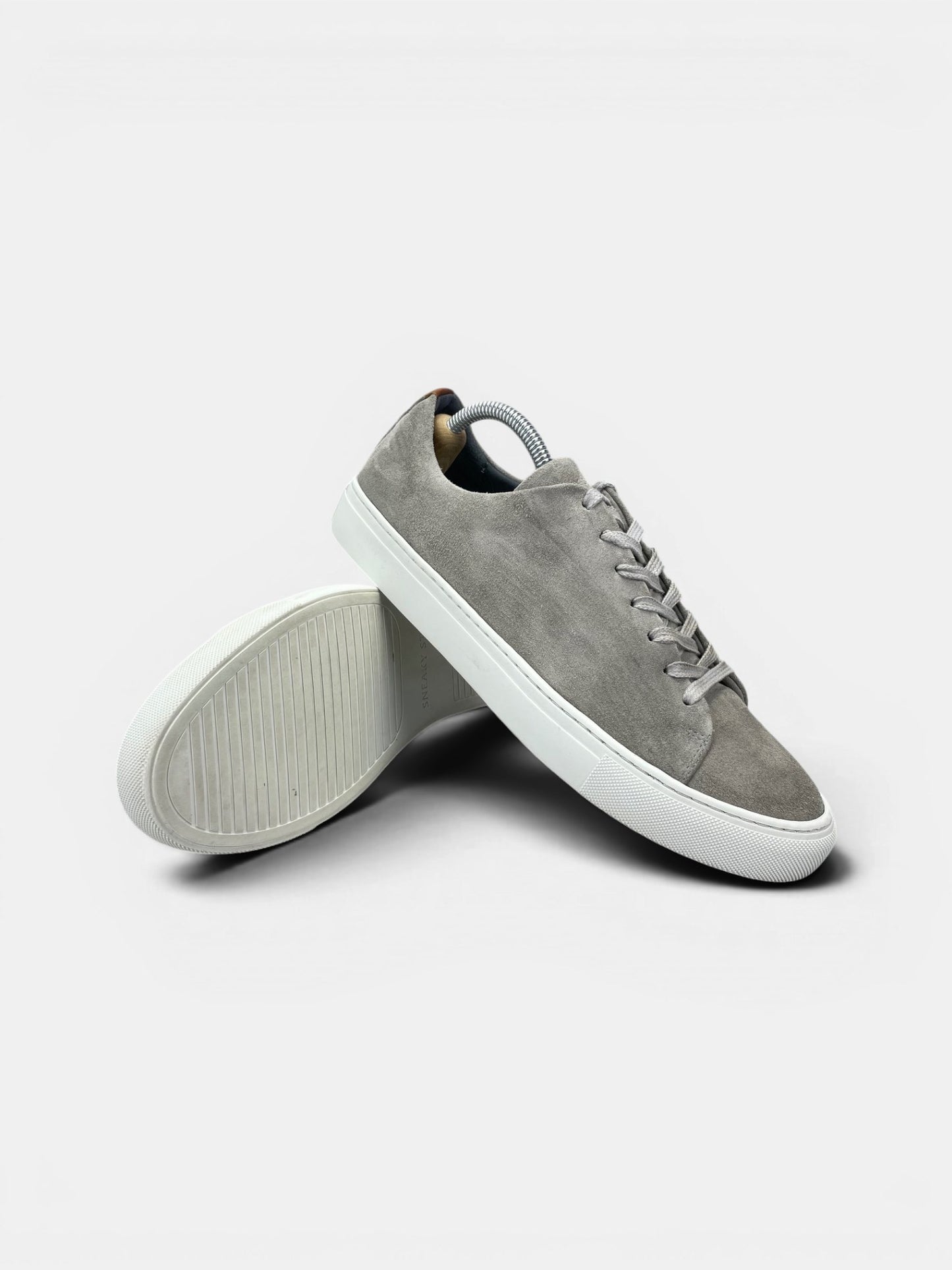 Sneaky Steve Sneakers — buty sportowe męskie w bardzo dobrym stanie rozmiar 42, boczny profil