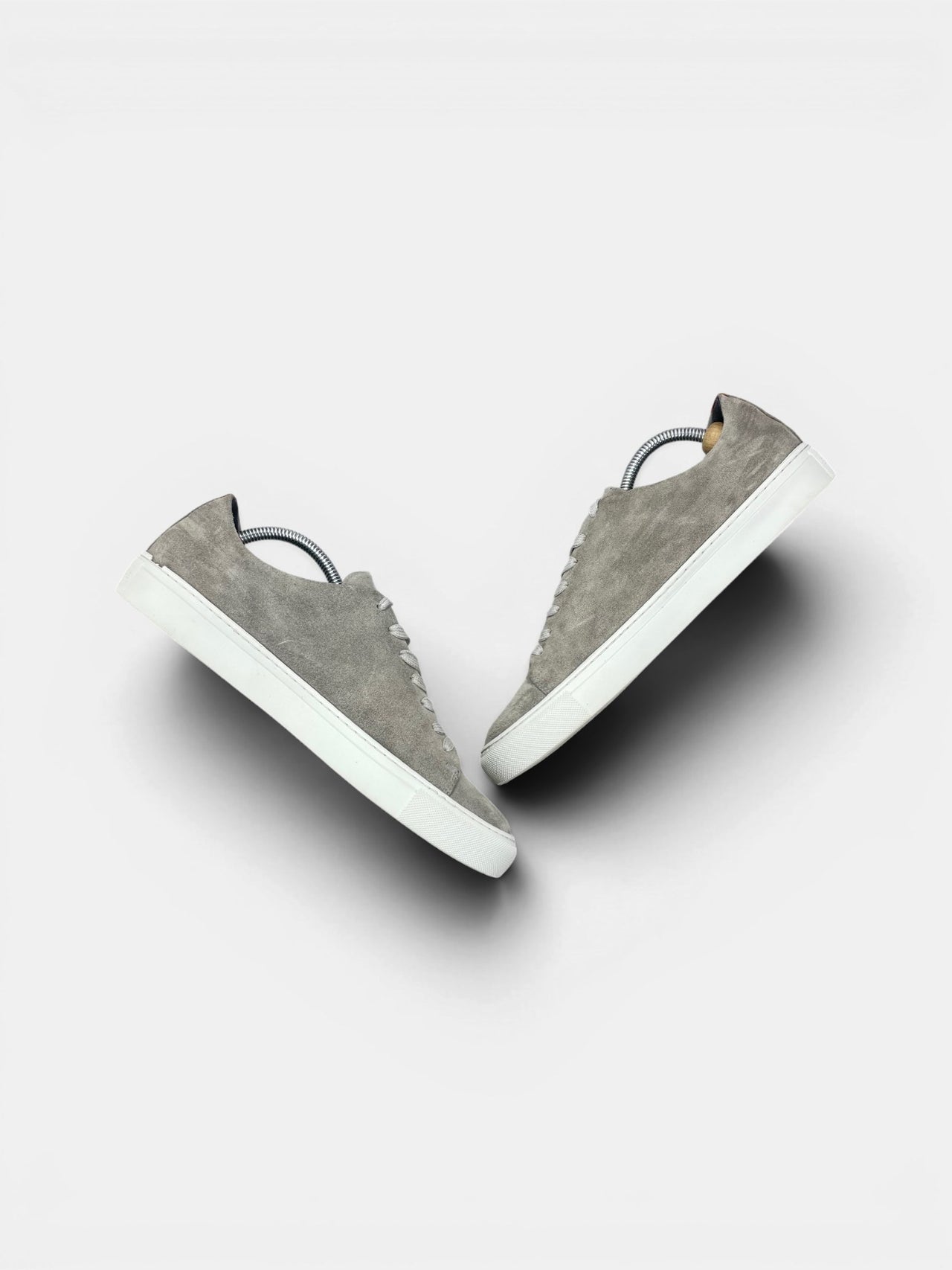 Sneaky Steve Sneakers — buty sportowe męskie w bardzo dobrym stanie rozmiar 42, zewnętrzny panel prawego buta