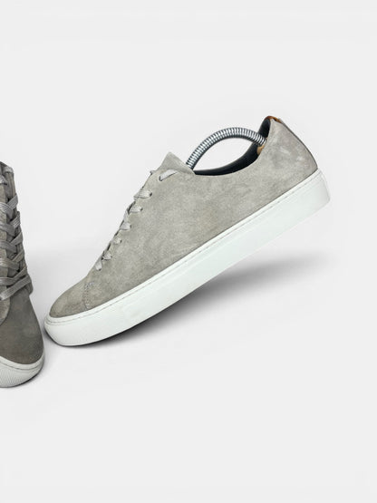 Sneaky Steve Sneakers — buty sportowe męskie w bardzo dobrym stanie rozmiar 42, widok z góry na wewnętrzną stronę butów