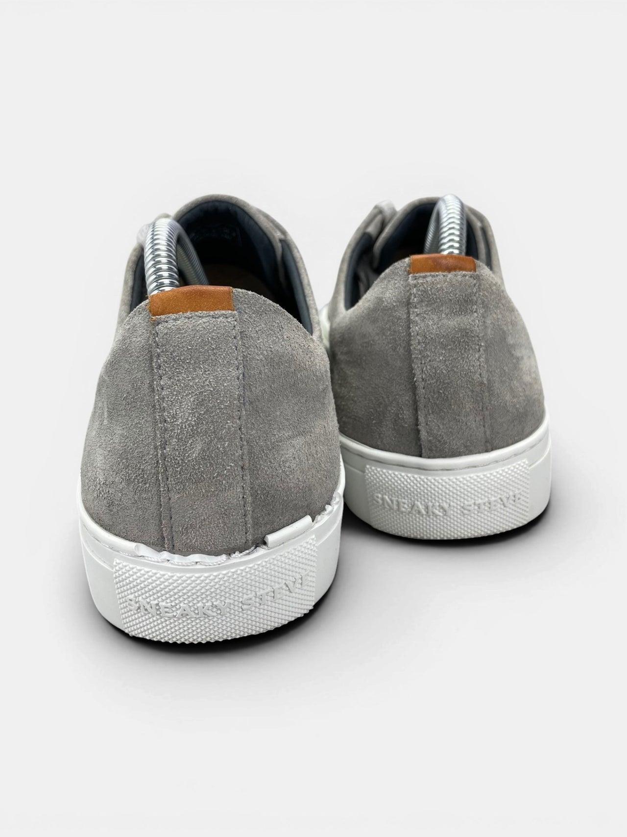 Sneaky Steve Sneakers — buty sportowe męskie w bardzo dobrym stanie rozmiar 42, widok z tyłu