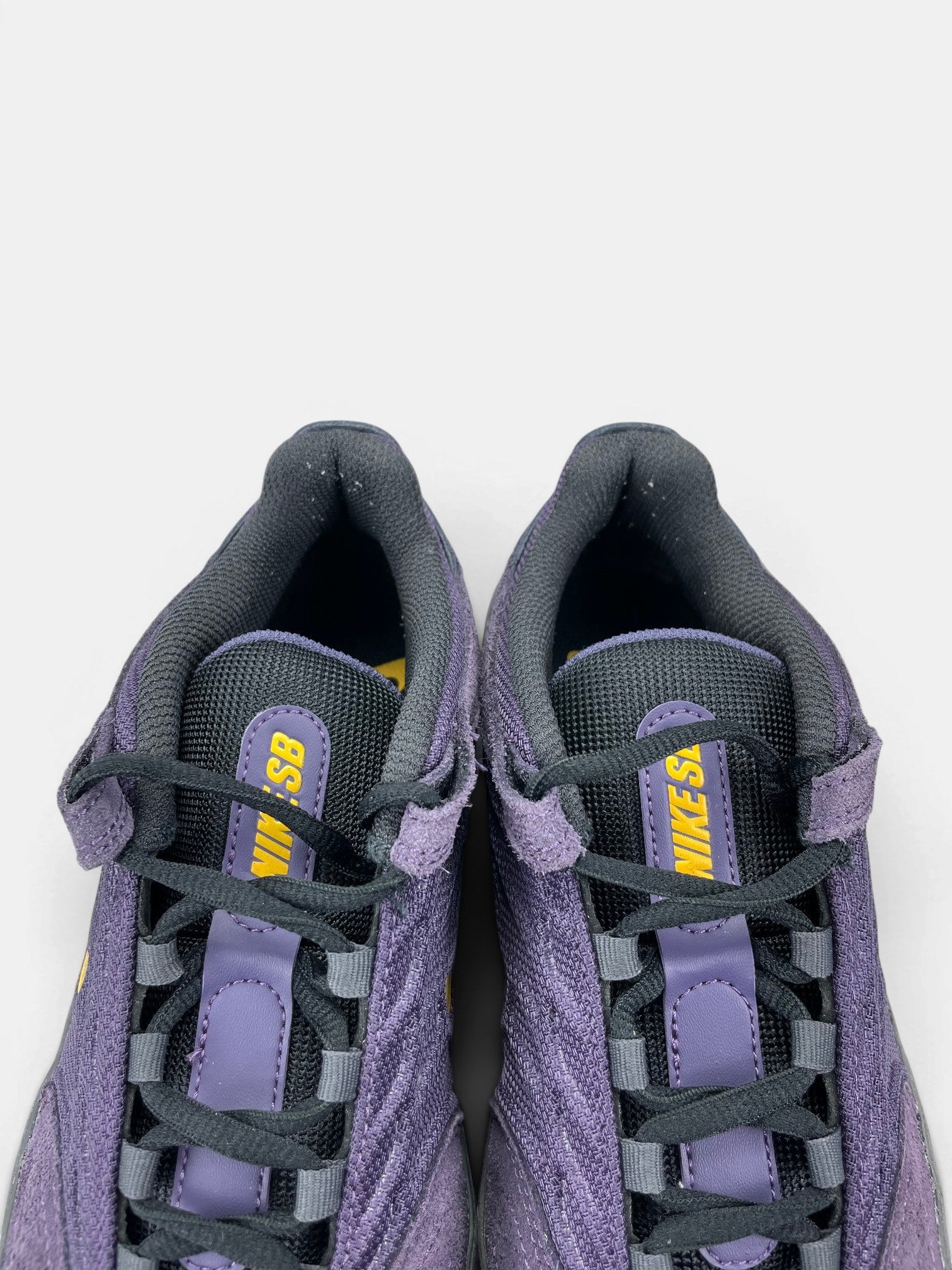 Nike SB Vertebrae Purple — buty sportowe męskie w bardzo dobrym stanie rozmiar 42.5, zapiętki butów