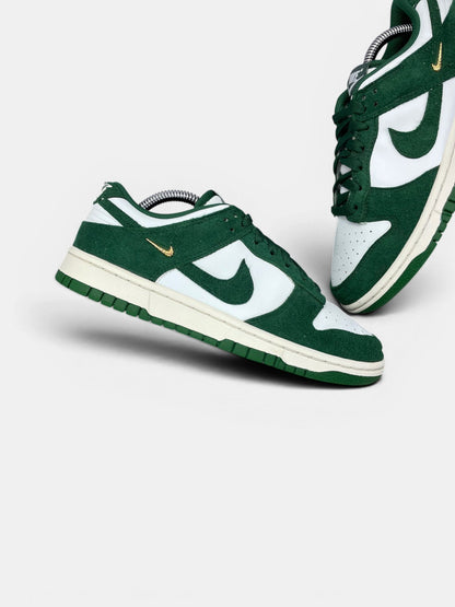 Nike Dunk Low — buty sportowe damskie w bardzo dobrym stanie rozmiar 39, zewnętrzny panel lewego buta