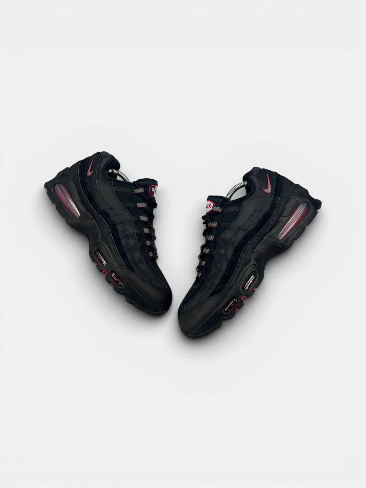Nike Air Max 95 Racing Pack — buty sportowe męskie w dobrym stanie rozmiar 44, widok z góry na zewnętrzną stronę butów