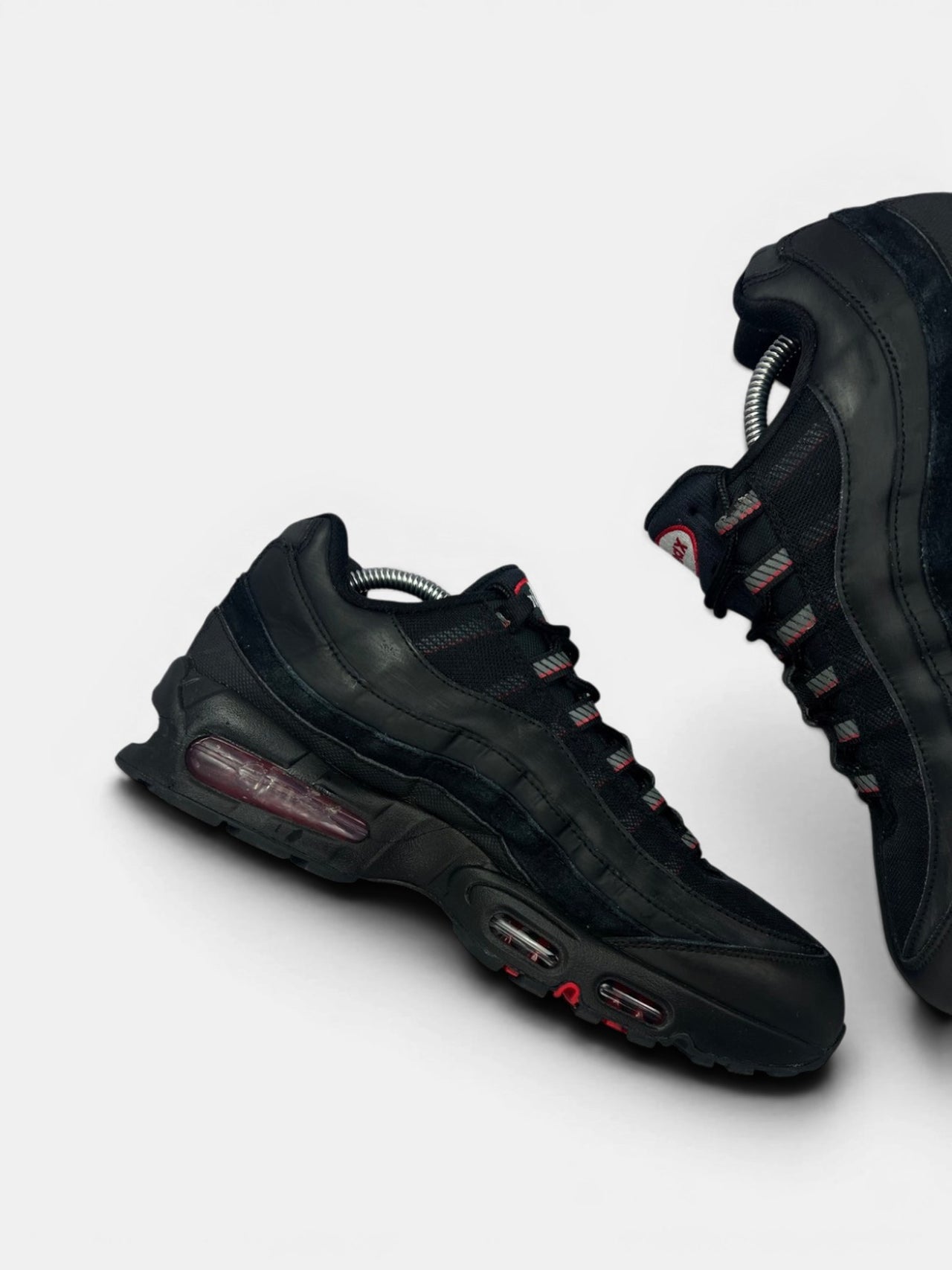 Nike Air Max 95 Racing Pack — buty sportowe męskie w dobrym stanie rozmiar 44, wewnętrzny panel lewego buta