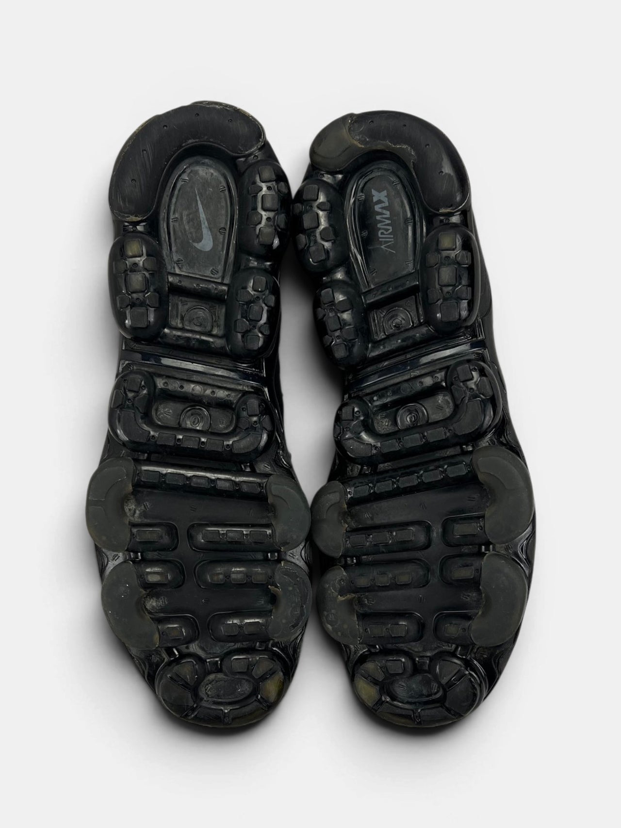 Nike Air VaporMax Plus Triple Black — buty sportowe męskie w zadowalającym stanie rozmiar 45, podeszwa