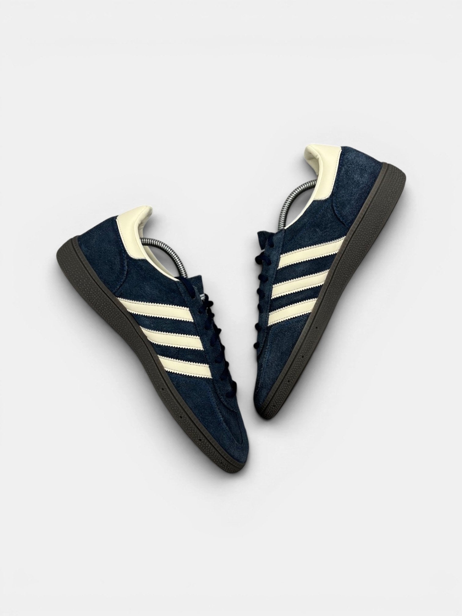 Adidas Spezial Night Indigo — buty sportowe męskie w bardzo dobrym stanie rozmiar 42 2/3, widok z góry na wewnętrzną stronę butów