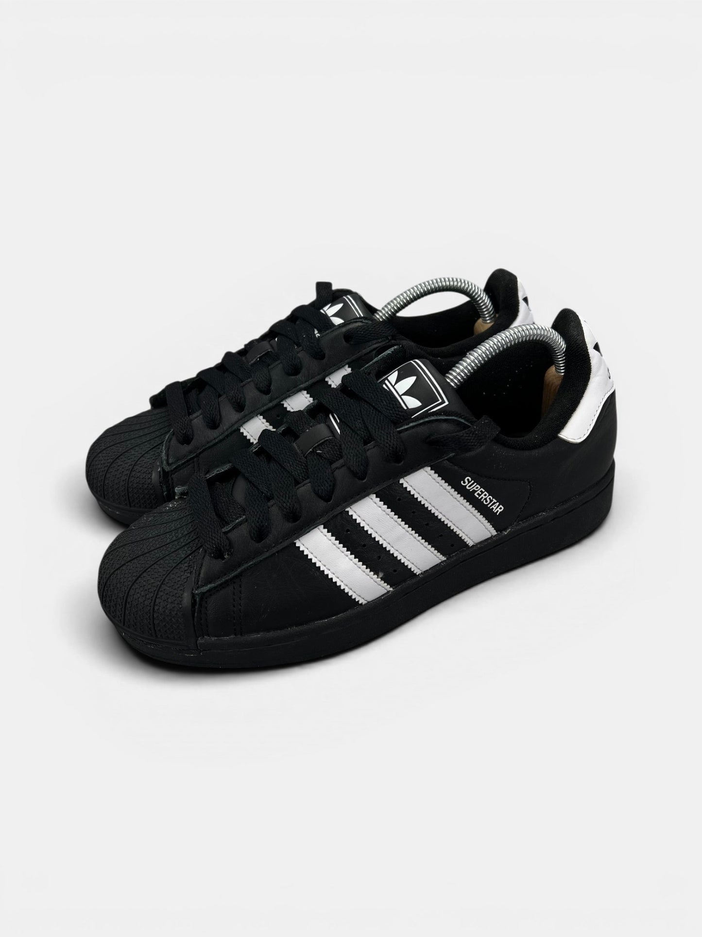 Adidas Superstar II Black White — buty sportowe męskie w bardzo dobrym stanie rozmiar 41 1/3, widok z boku