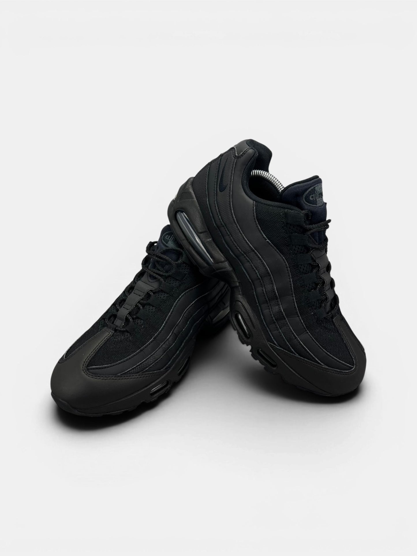 Nike Air Max 95 OG Black — buty sportowe męskie w bardzo dobrym stanie rozmiar 44, boczny profil