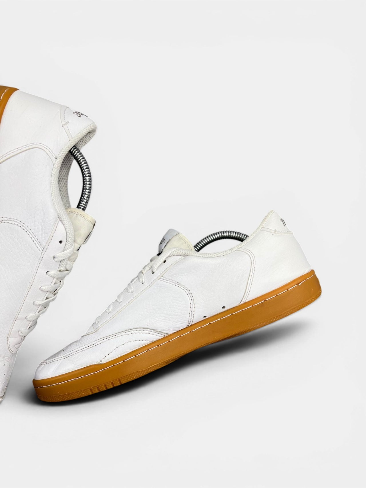 Nike Court Vintage Premium White Gum — buty sportowe męskie w bardzo dobrym stanie rozmiar 44.5, wewnętrzny panel prawego buta