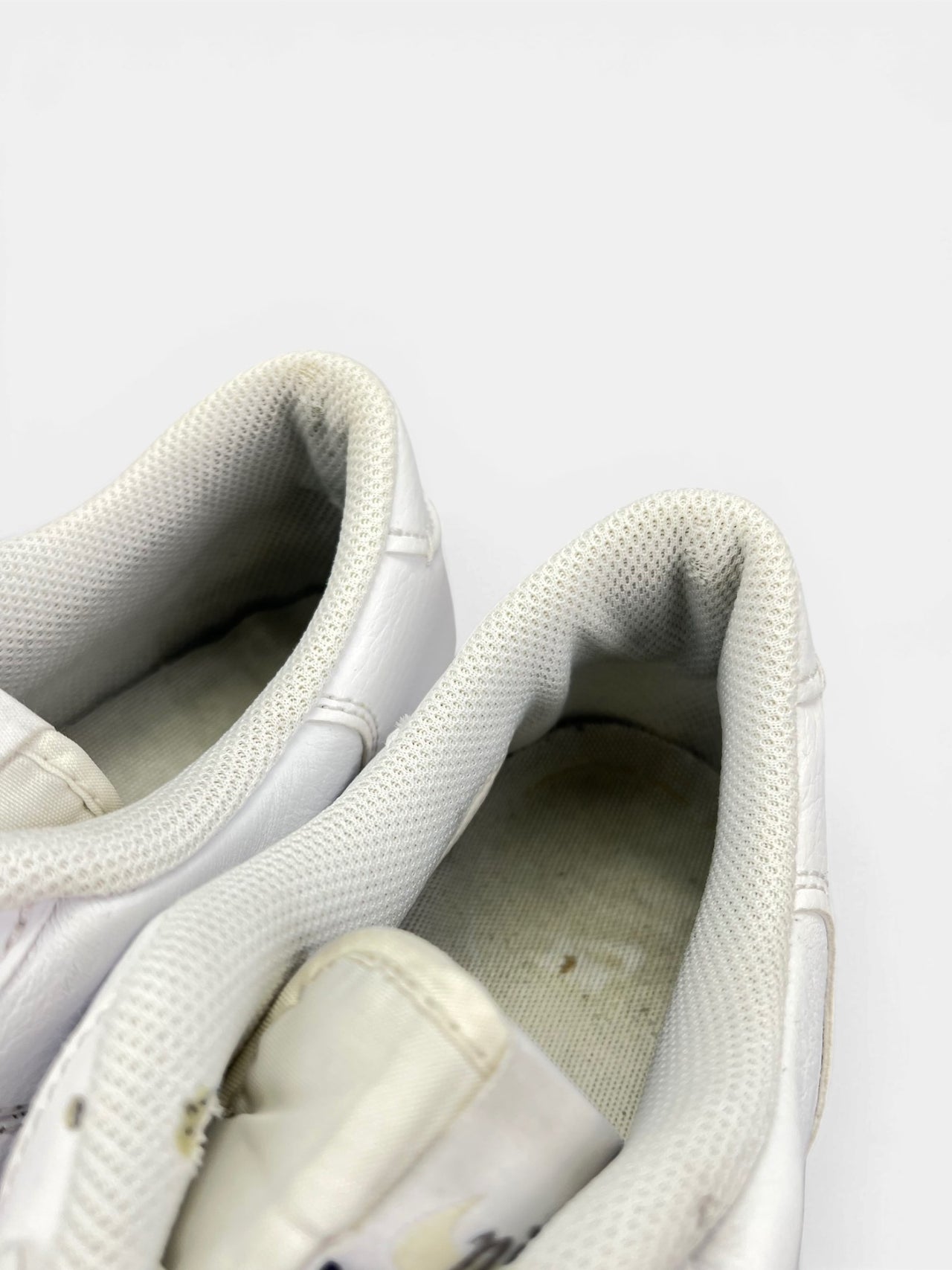 Nike Court Vintage Premium White Gum — buty sportowe męskie w bardzo dobrym stanie rozmiar 44.5, zapiętki butów
