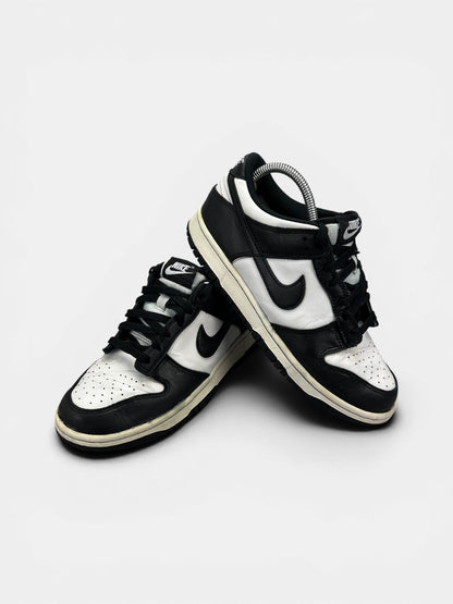 Nike Dunk Low Panda — buty sportowe damskie w dobrym stanie rozmiar 40, boczny profil