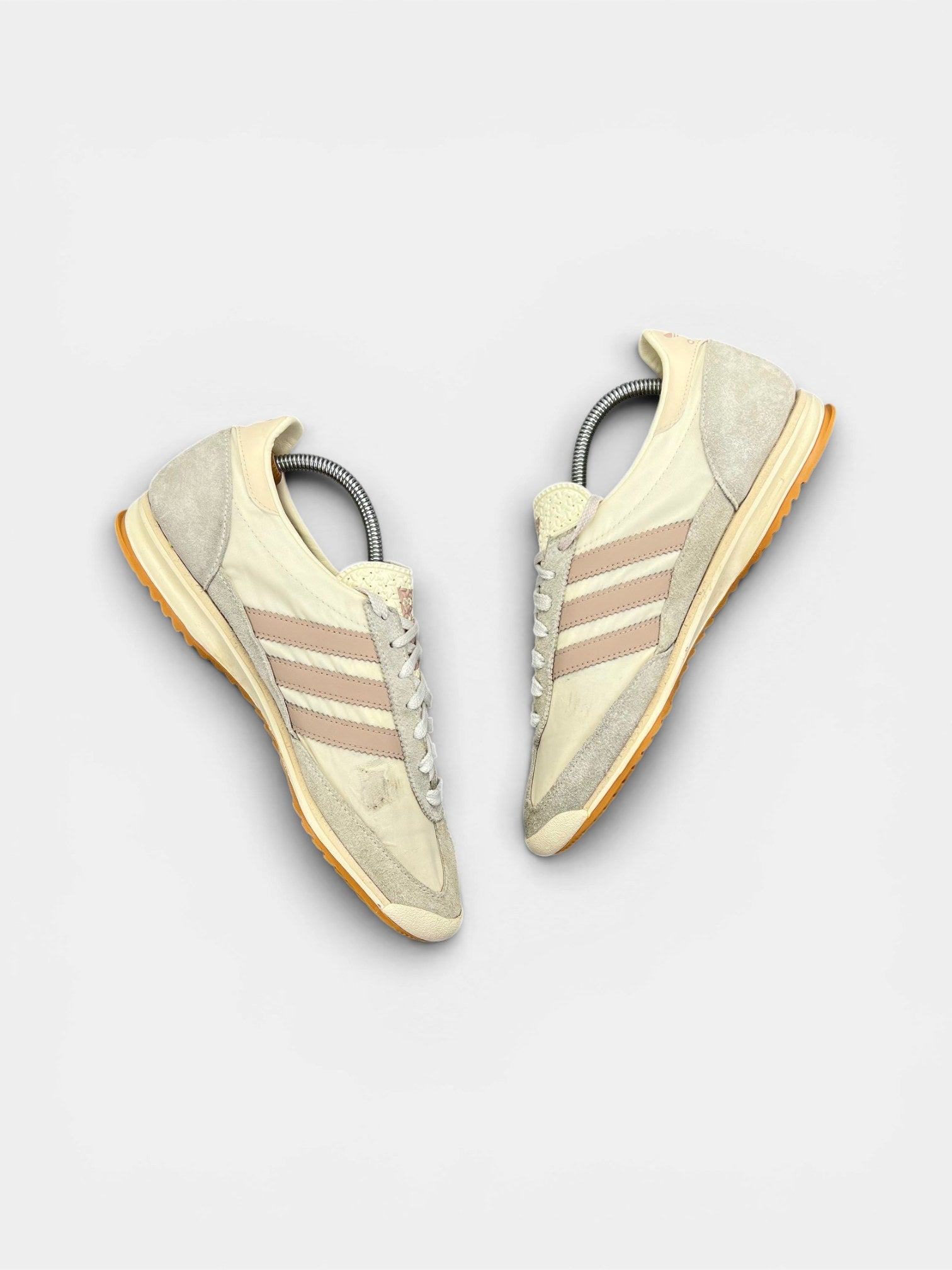 Adidas SL 72 OG — buty sportowe męskie w dobrym stanie rozmiar 43 1/3, widok z góry na wewnętrzną stronę butów