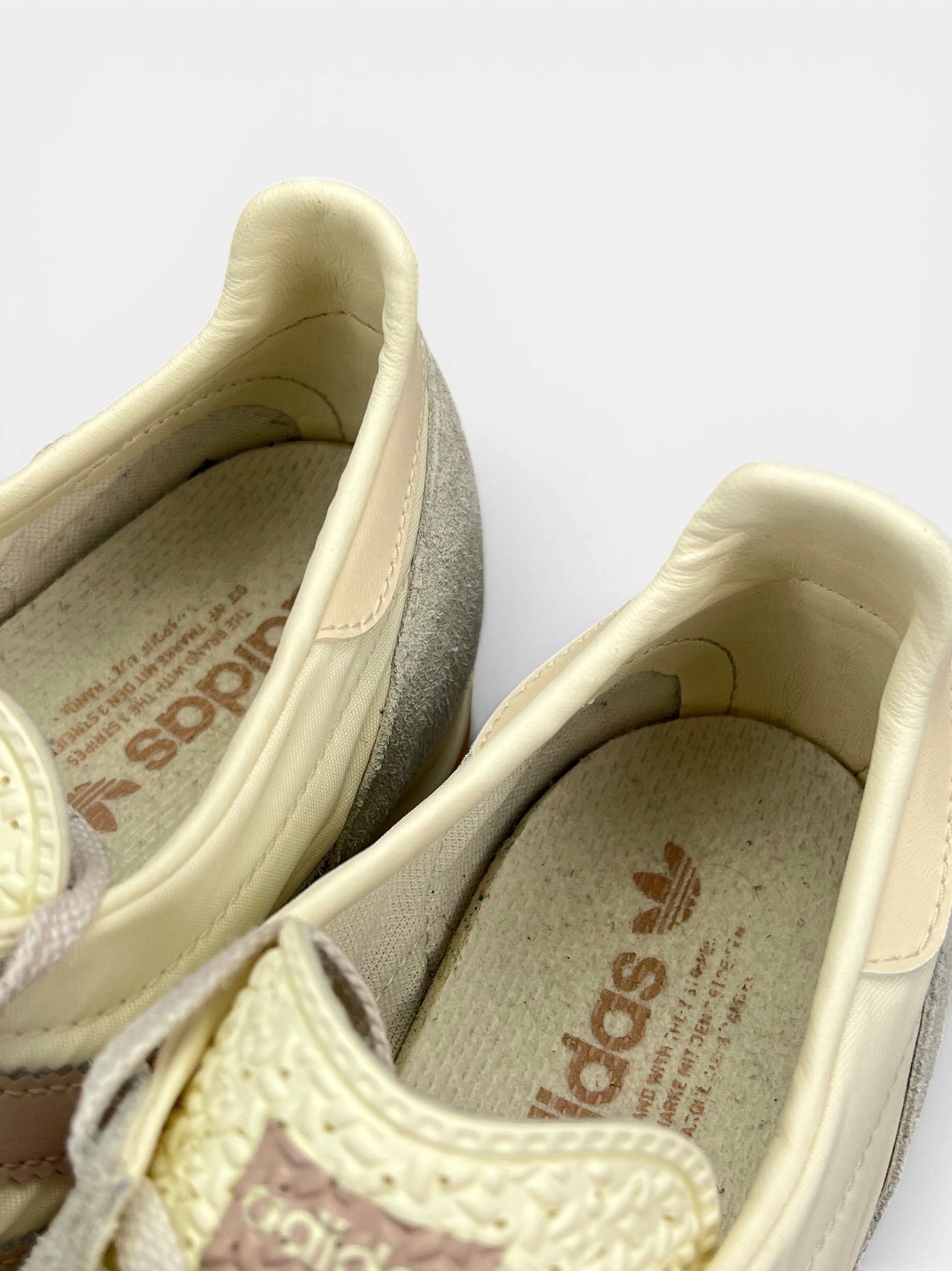 Adidas SL 72 OG — buty sportowe męskie w dobrym stanie rozmiar 43 1/3, zapiętki butów