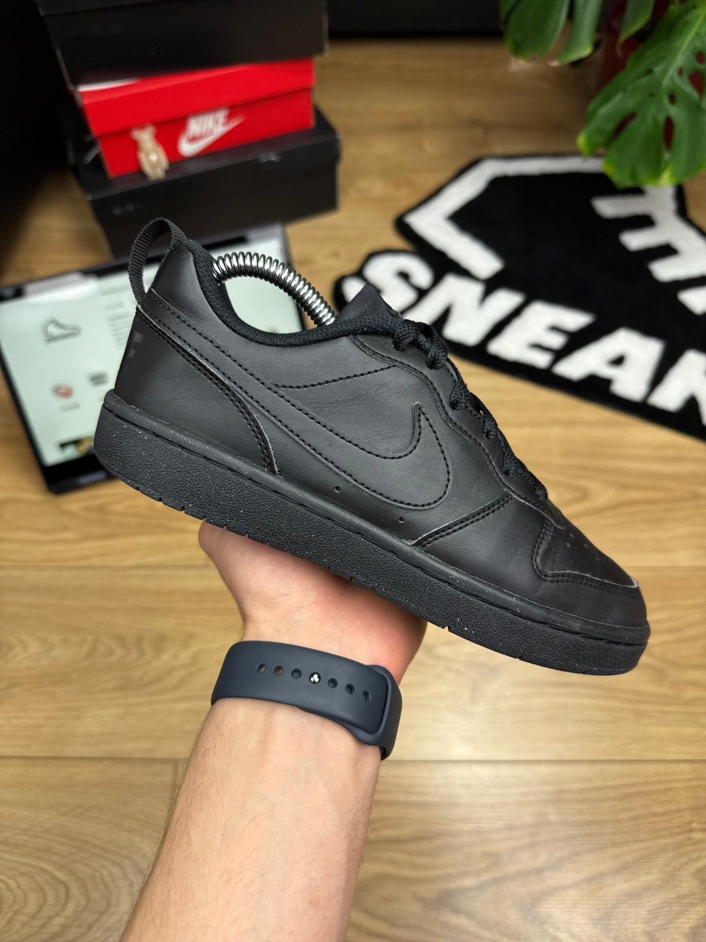 Nike Court Borough (36.5)