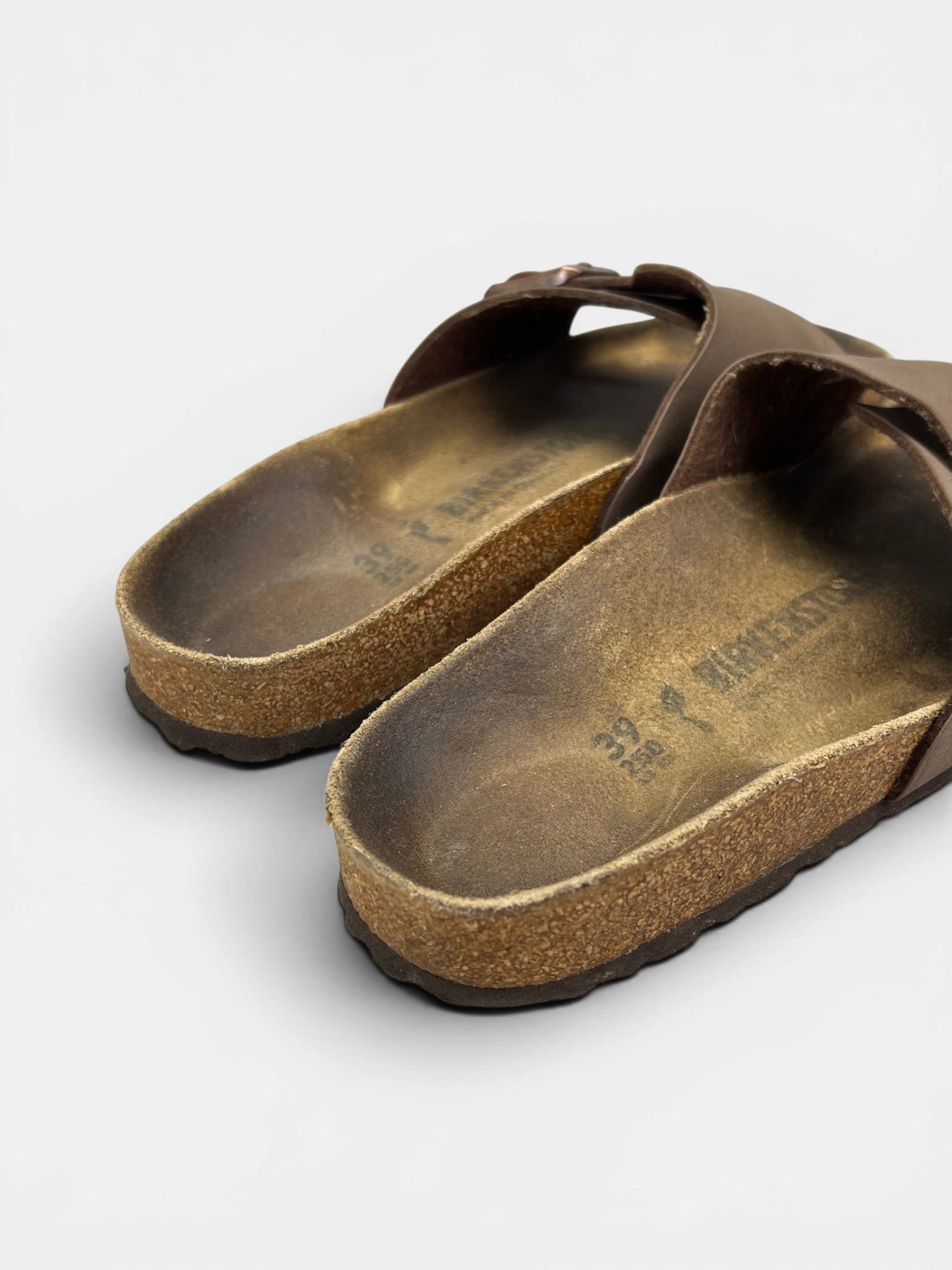 Birkenstock Arizona — buty sportowe damskie w bardzo dobrym stanie rozmiar 39, widok z góry na zewnętrzną stronę butów