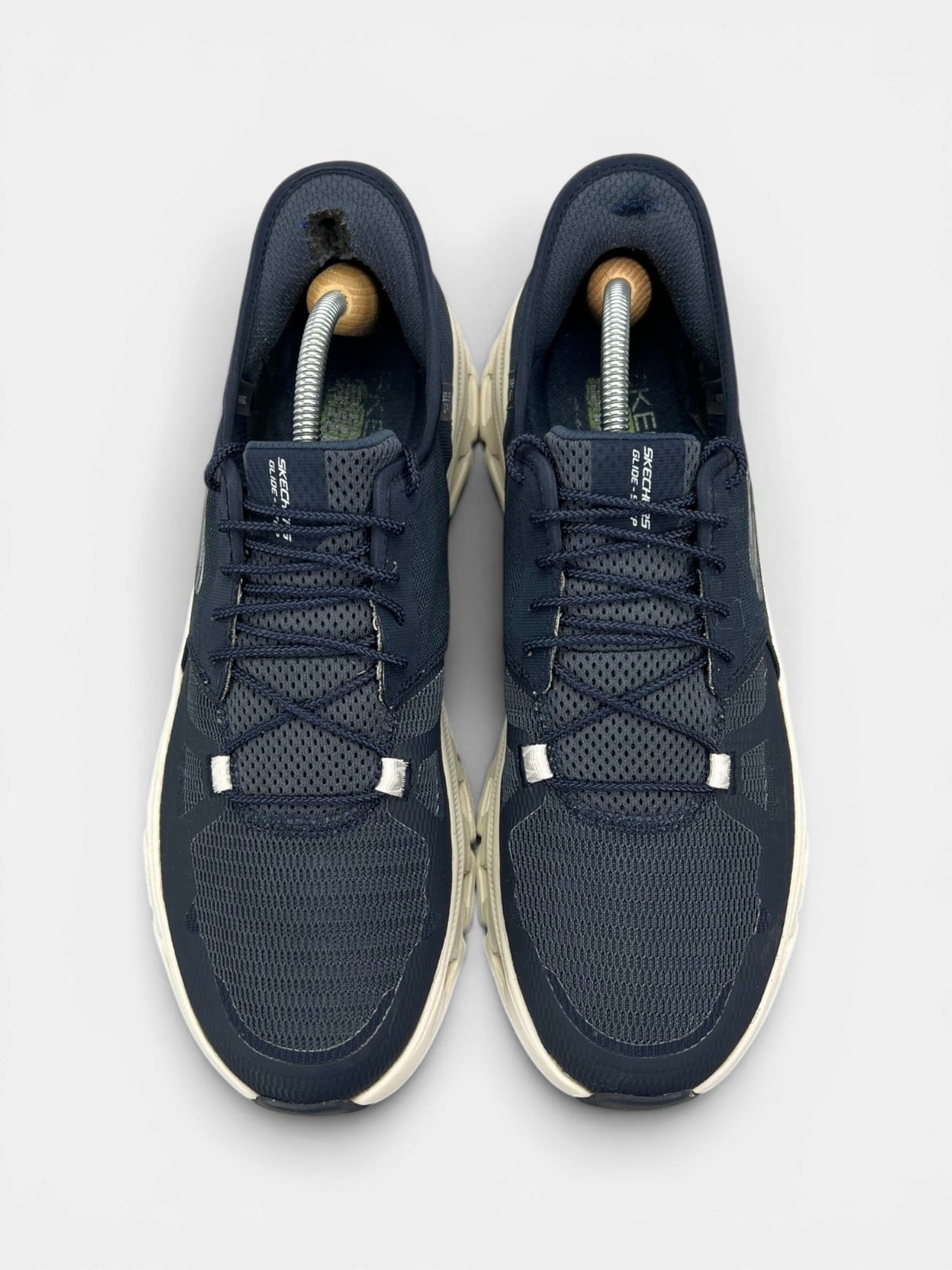 Skechers Slip-ins: Glide-Step Pro — buty sportowe męskie w bardzo dobrym stanie rozmiar 44, widok z góry