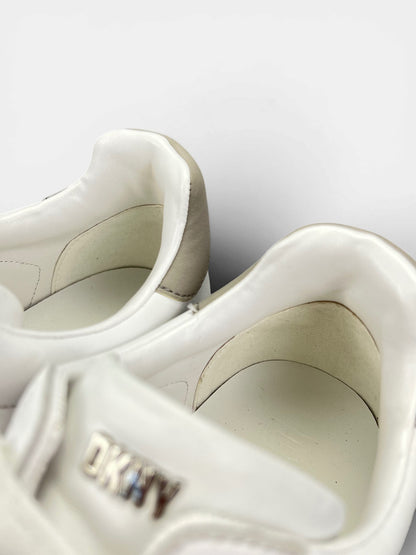 Dkny Abeni — buty sportowe damskie w bardzo dobrym stanie rozmiar 38, zapiętki butów