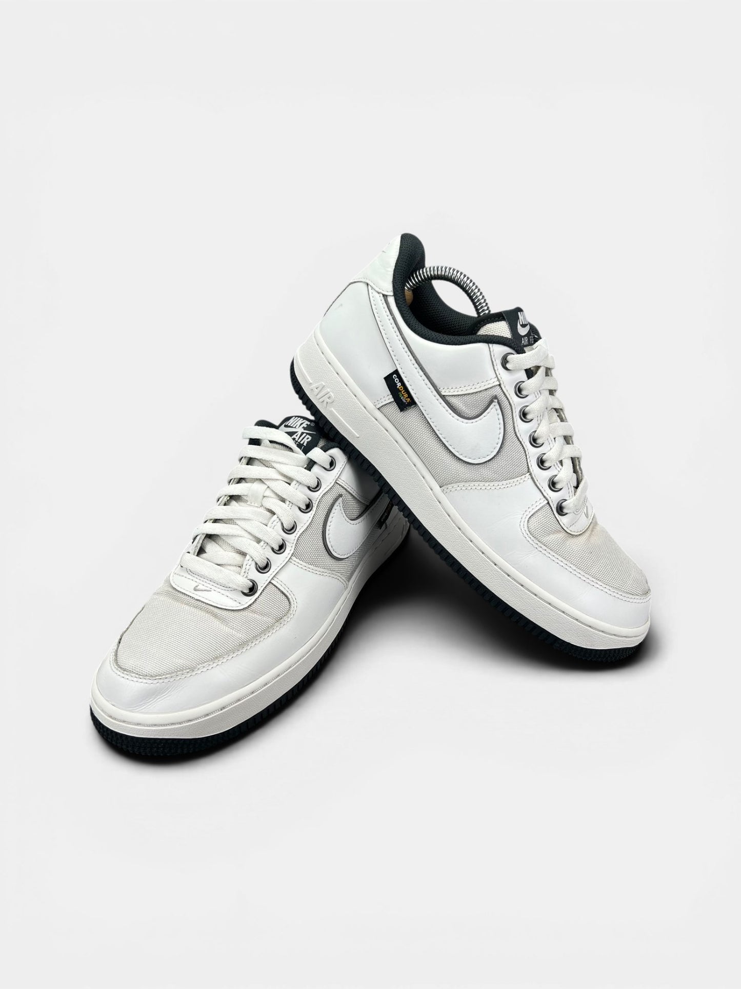 Nike Air Force 1 Low White Cordura — buty sportowe męskie w bardzo dobrym stanie rozmiar 42, boczny profil