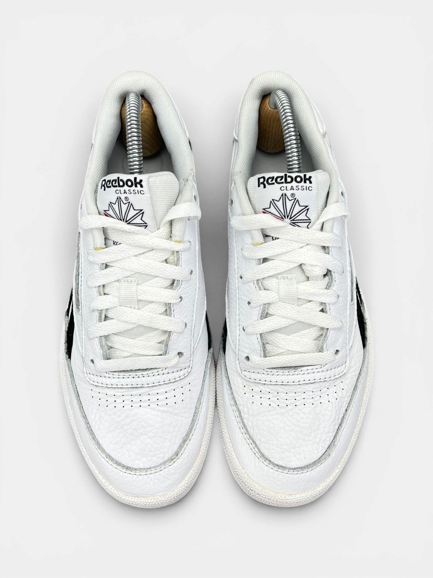Reebok Club C Revenge — buty sportowe damskie w bardzo dobrym stanie rozmiar 40, widok z góry