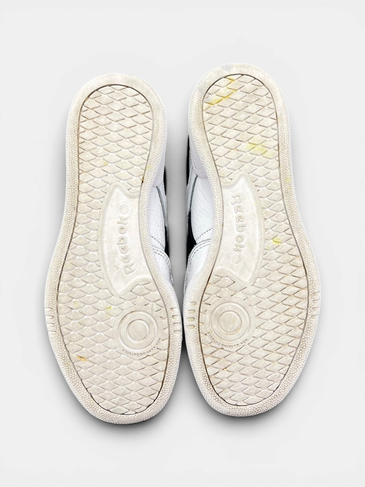Reebok Club C Revenge — buty sportowe damskie w bardzo dobrym stanie rozmiar 40, podeszwa