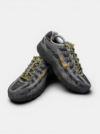 Nike P-6000 CORDURA Medium Ash/Golden Hop — buty sportowe męskie w bardzo dobrym stanie rozmiar 43, boczny profil