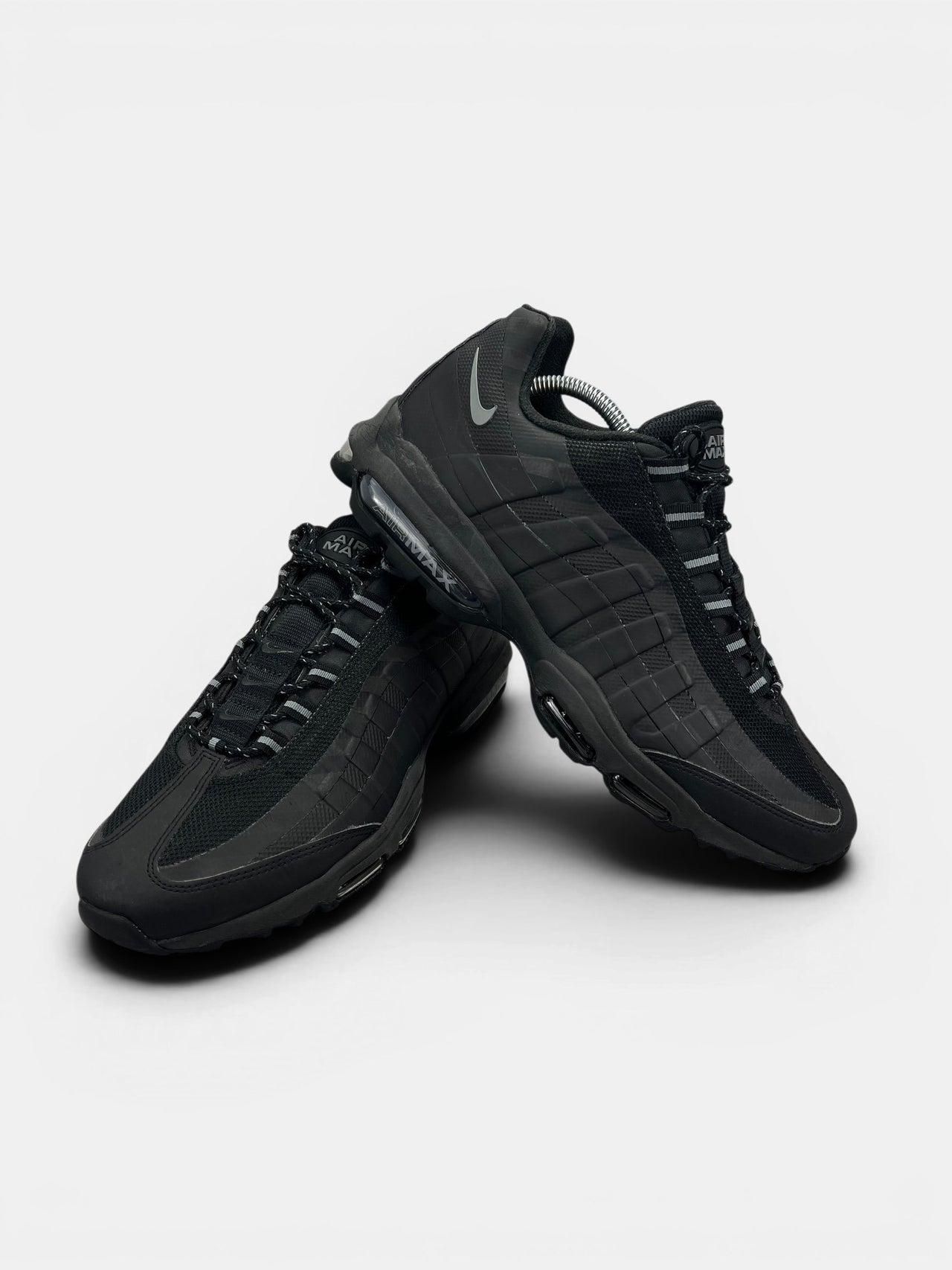 Nike Air Max 95 Ultra “Black / Grey” Ultra Black Grey — buty sportowe męskie w bardzo dobrym stanie rozmiar 44.5, boczny profil