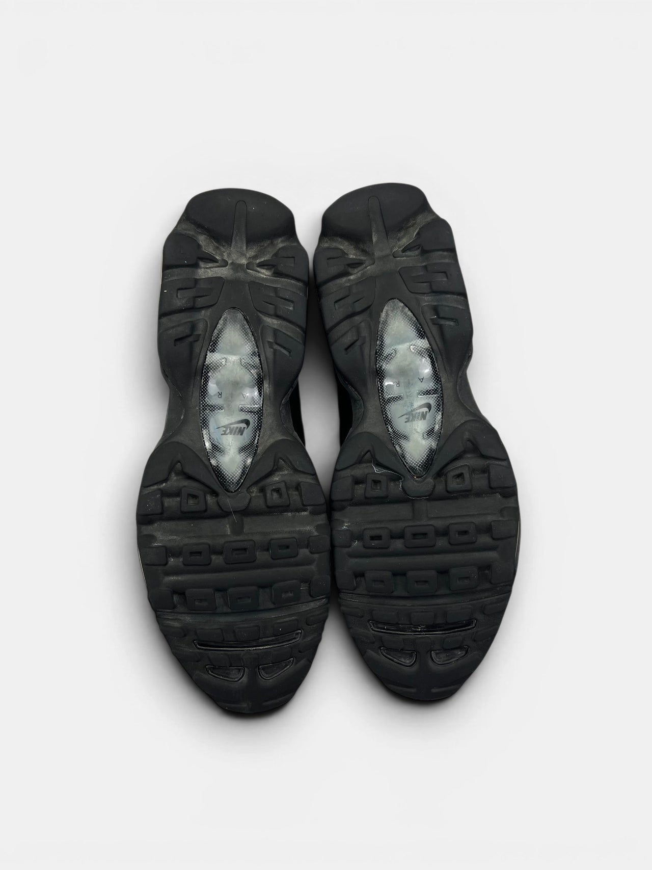 Nike Air Max 95 Ultra “Black / Grey” Ultra Black Grey — buty sportowe męskie w bardzo dobrym stanie rozmiar 44.5, podeszwa