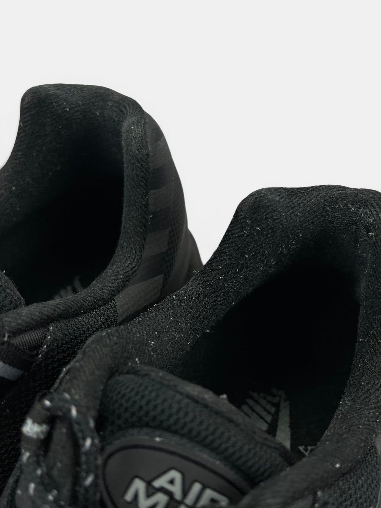 Nike Air Max 95 Ultra “Black / Grey” Ultra Black Grey — buty sportowe męskie w bardzo dobrym stanie rozmiar 44.5, zapiętki butów