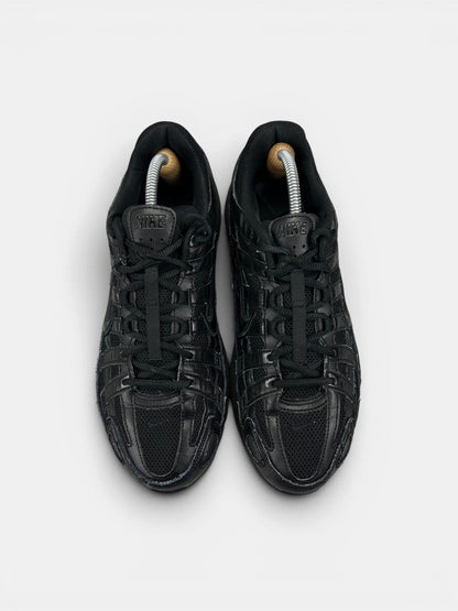 Nike P-6000 Black — buty sportowe męskie w bardzo dobrym stanie rozmiar 43, widok z góry