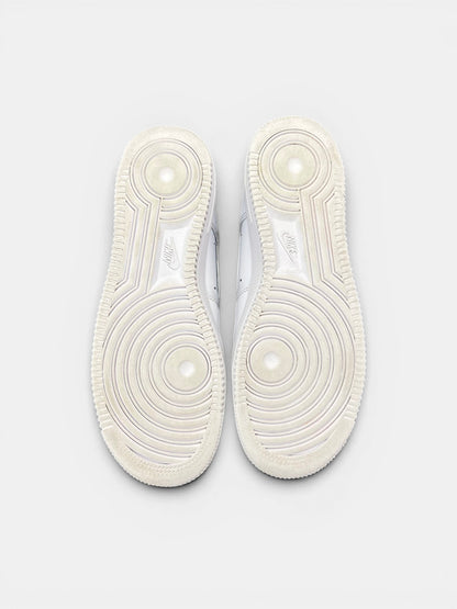 Nike Air Force 1 '07 — buty sportowe męskie w bardzo dobrym stanie rozmiar 41, podeszwa