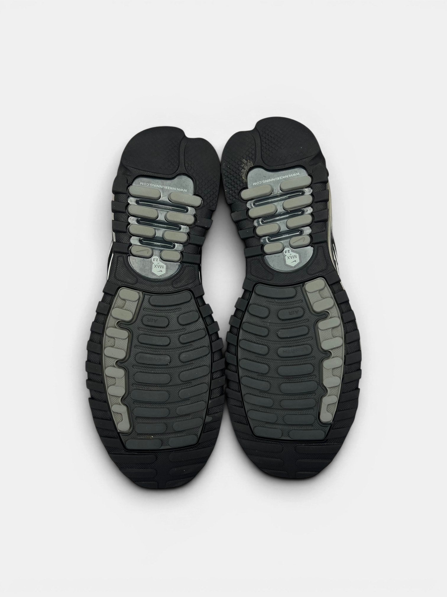 Nike Air Max TL 2.5 Black/Metallic Silver — buty sportowe męskie w bardzo dobrym stanie rozmiar 44.5, podeszwa
