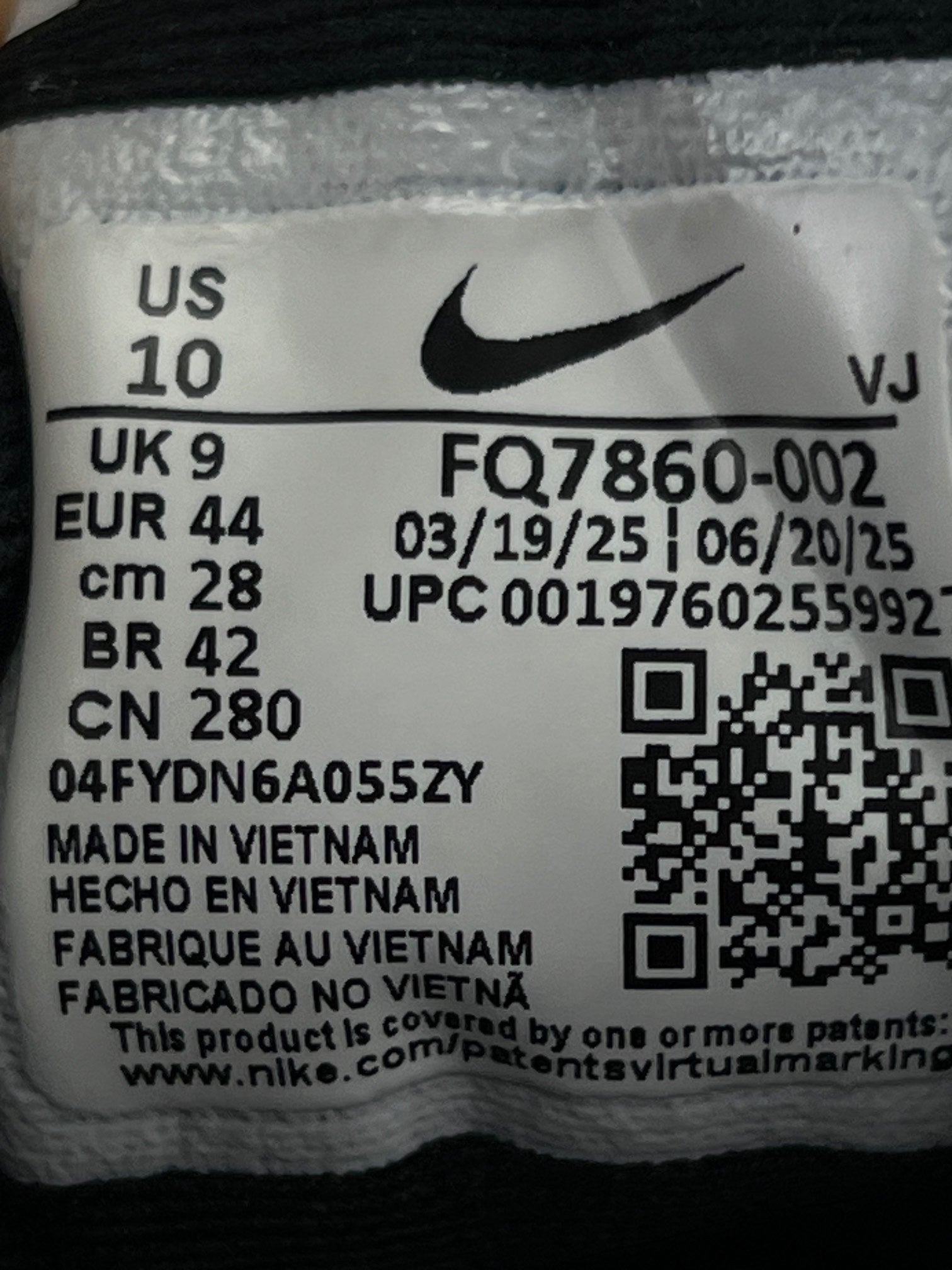 Nike Air Max Dn8 — buty sportowe męskie w bardzo dobrym stanie rozmiar 44, opcjonalne zdjęcie 1