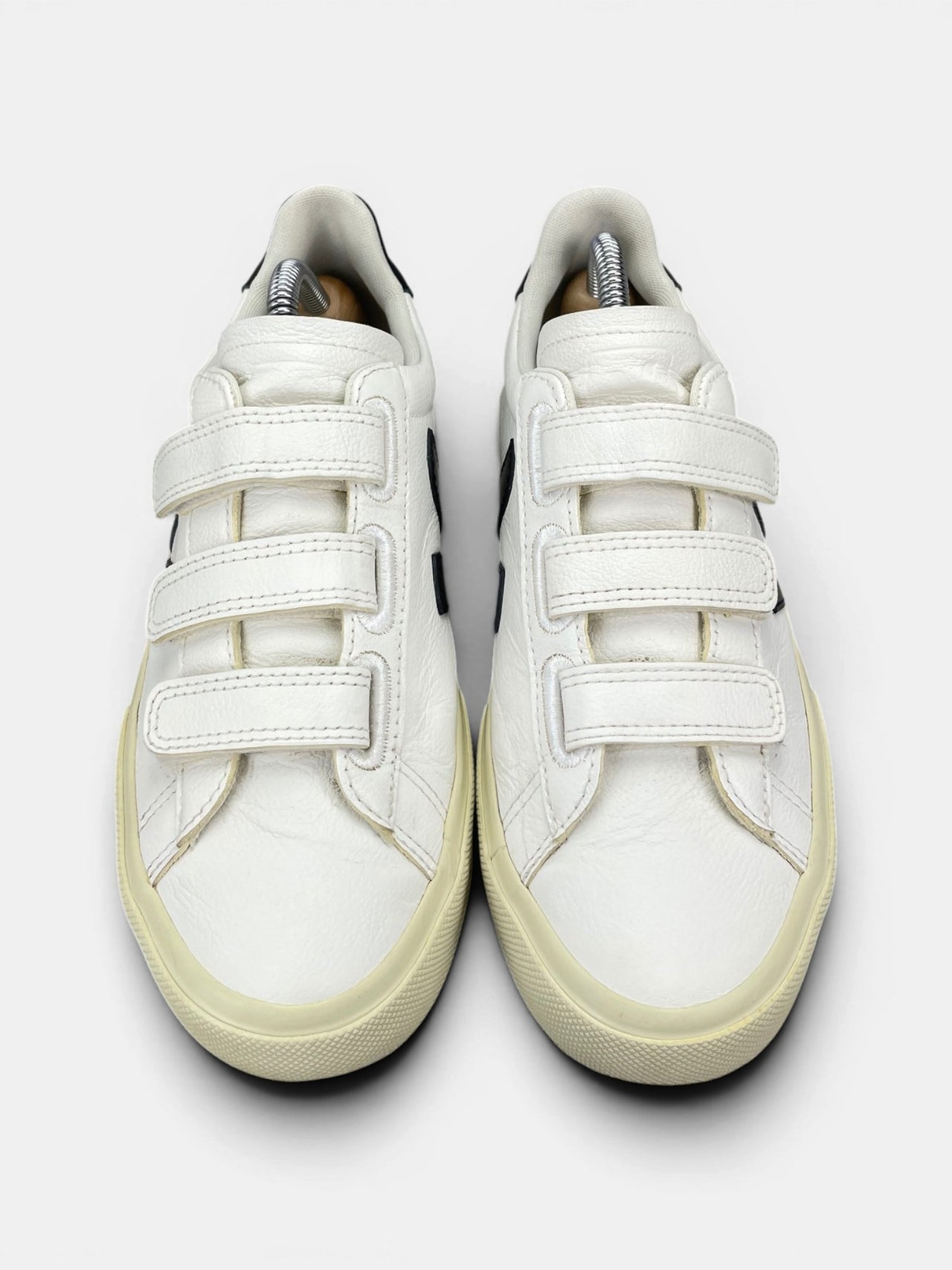 Veja Recife Logo ChromeFree — buty sportowe damskie w bardzo dobrym stanie rozmiar 39, widok z góry