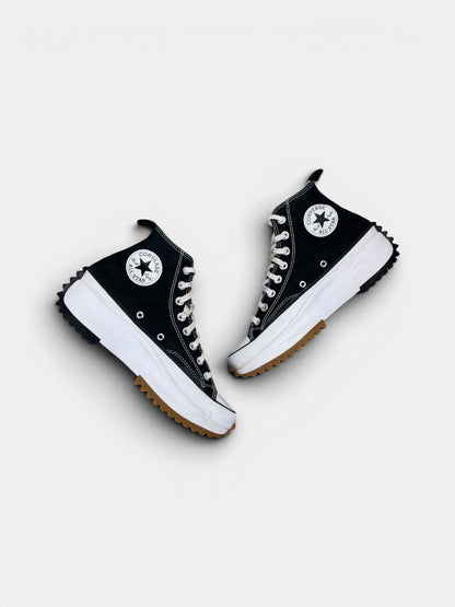Converse Run Star Hike Platform Black — buty sportowe damskie w bardzo dobrym stanie rozmiar 40.5, zewnętrzny panel prawego buta