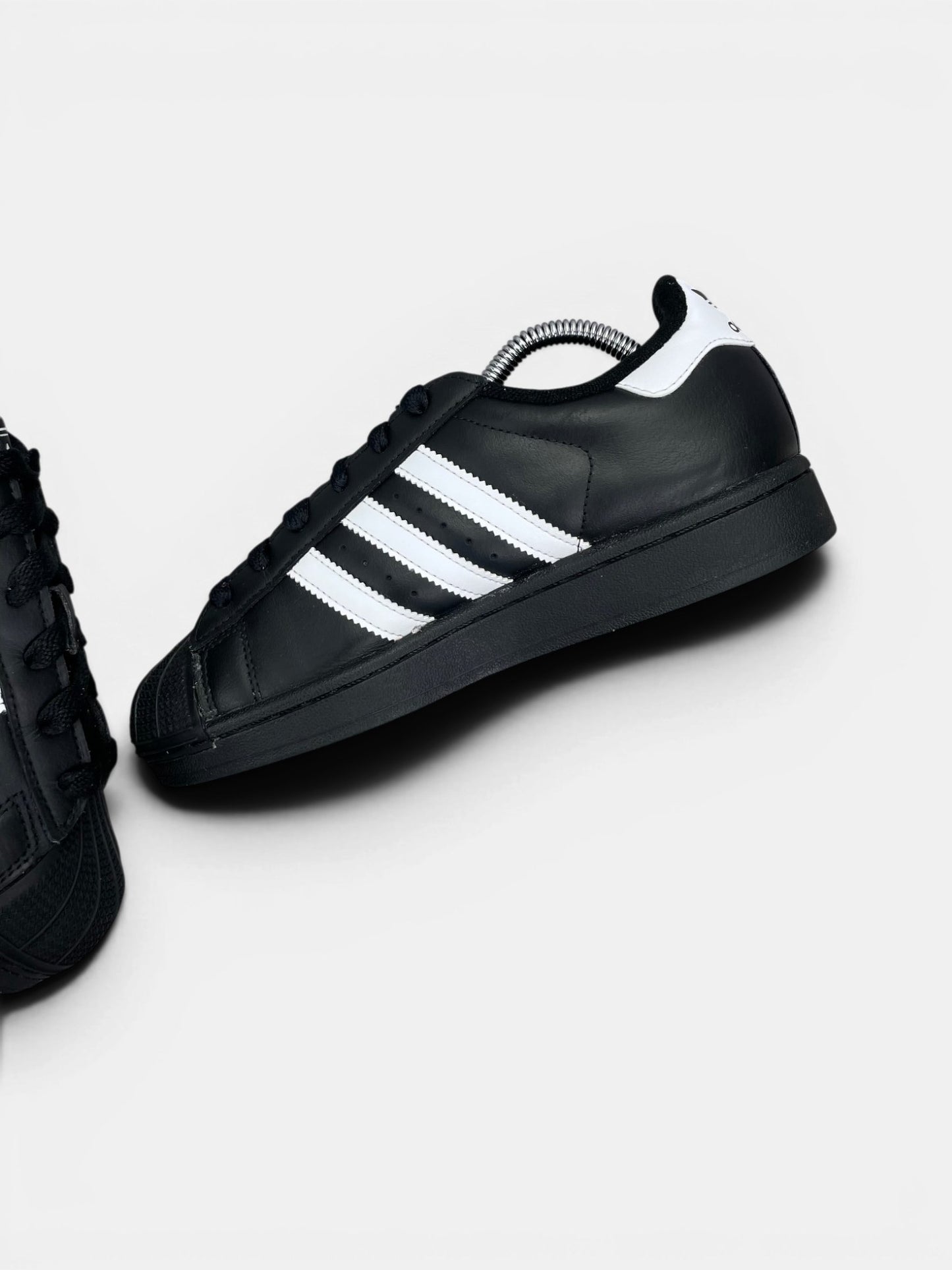 Adidas Superstar II — buty sportowe damskie w bardzo dobrym stanie rozmiar 37 1/3, wewnętrzny panel prawego buta