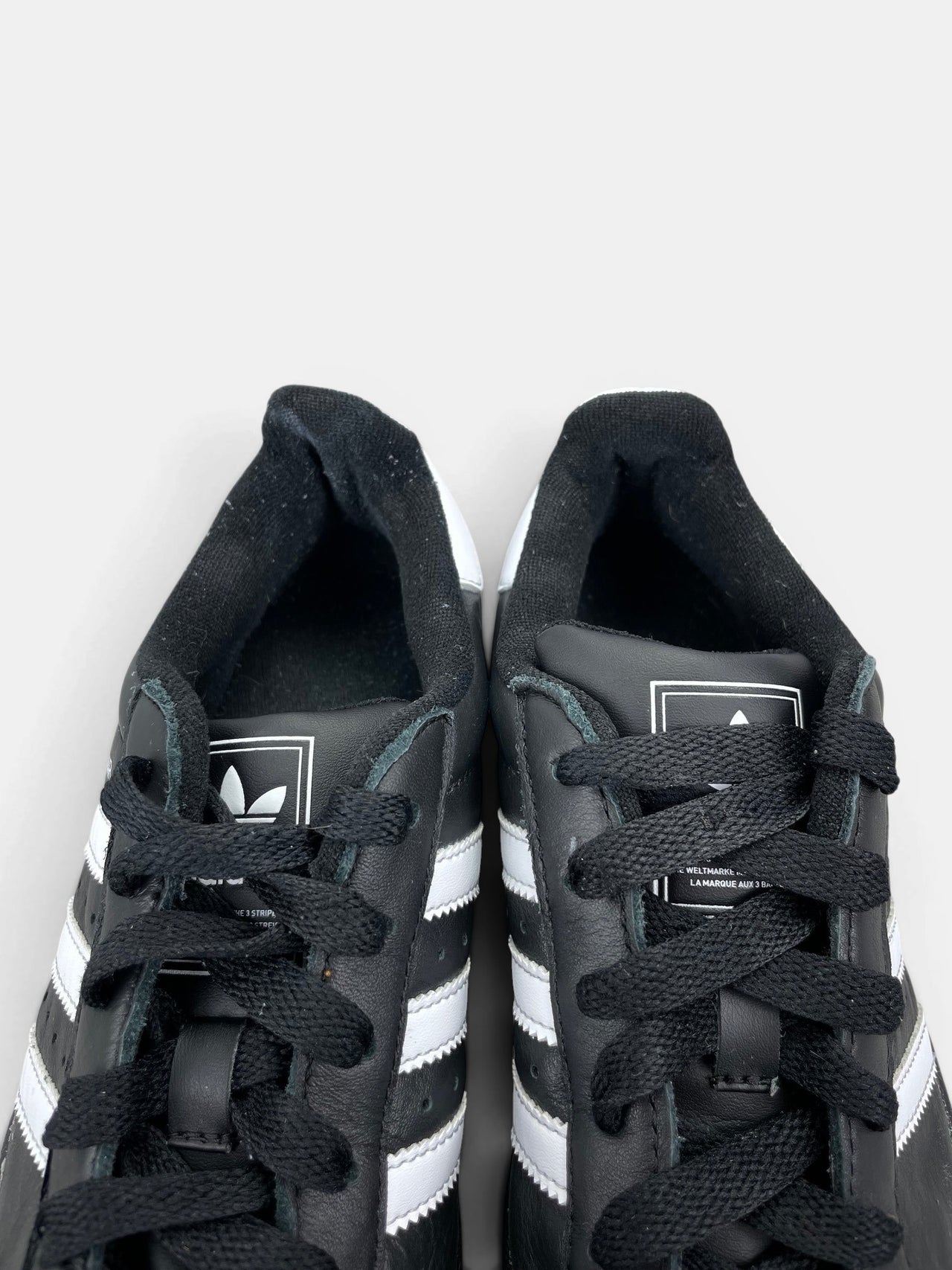Adidas Superstar II Black White — buty sportowe damskie w bardzo dobrym stanie rozmiar 36, zapiętki butów