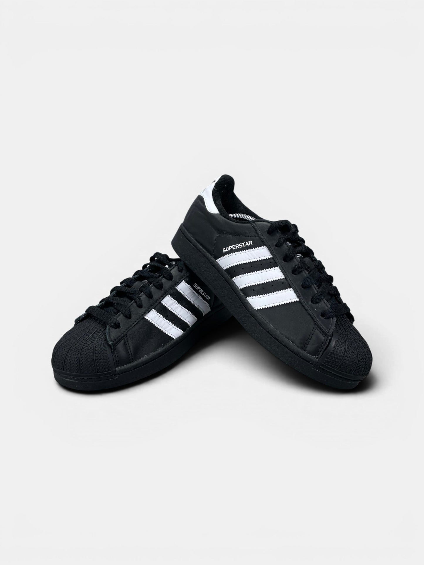 Adidas Superstar II Black White — buty sportowe męskie w bardzo dobrym stanie rozmiar 41 1/3, boczny profil