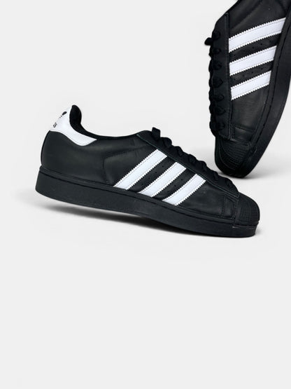 Adidas Superstar II Black White — buty sportowe męskie w bardzo dobrym stanie rozmiar 41 1/3, wewnętrzny panel lewego buta