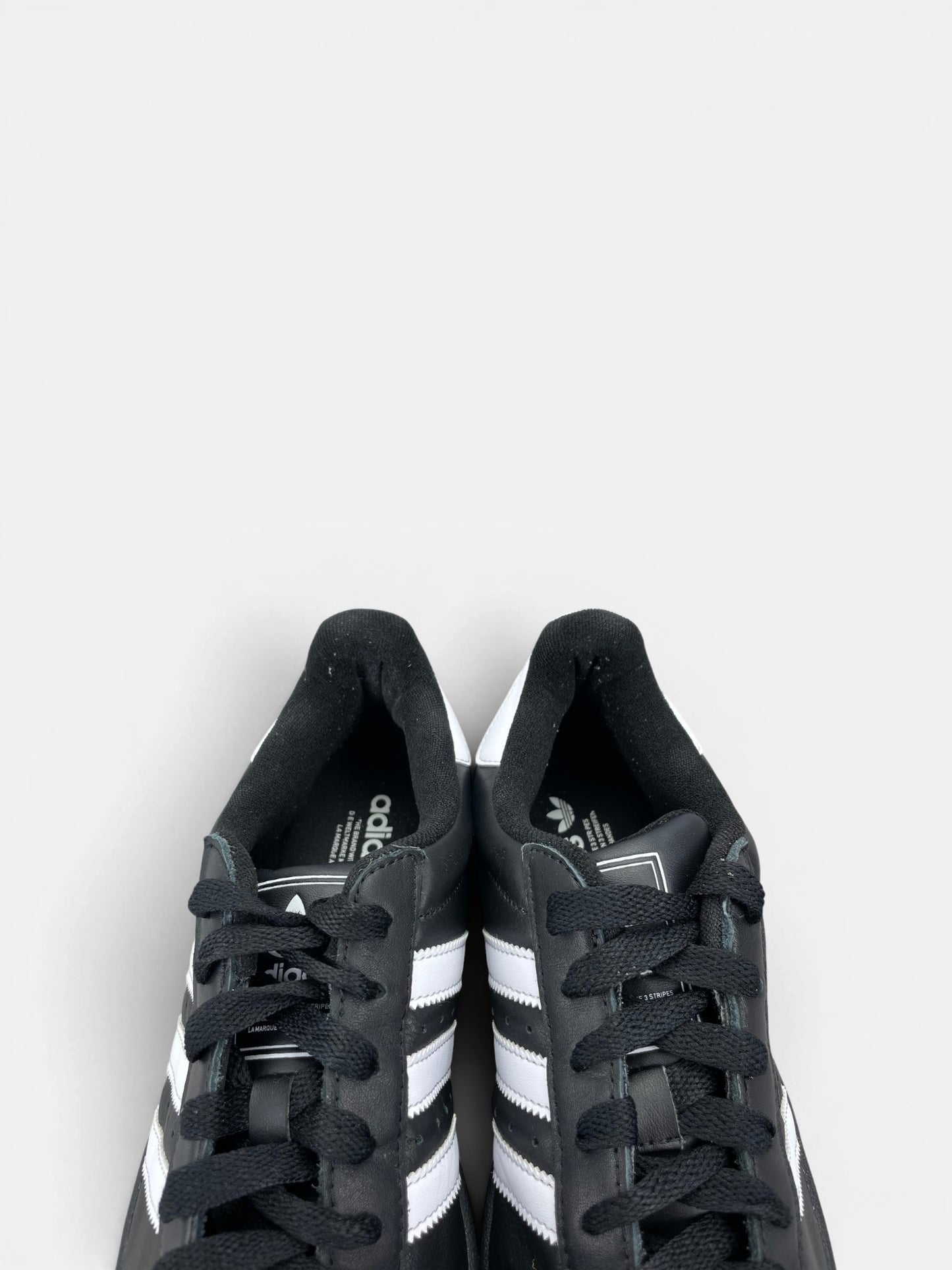 Adidas Superstar II Black White — buty sportowe męskie w bardzo dobrym stanie rozmiar 41 1/3, zapiętki butów