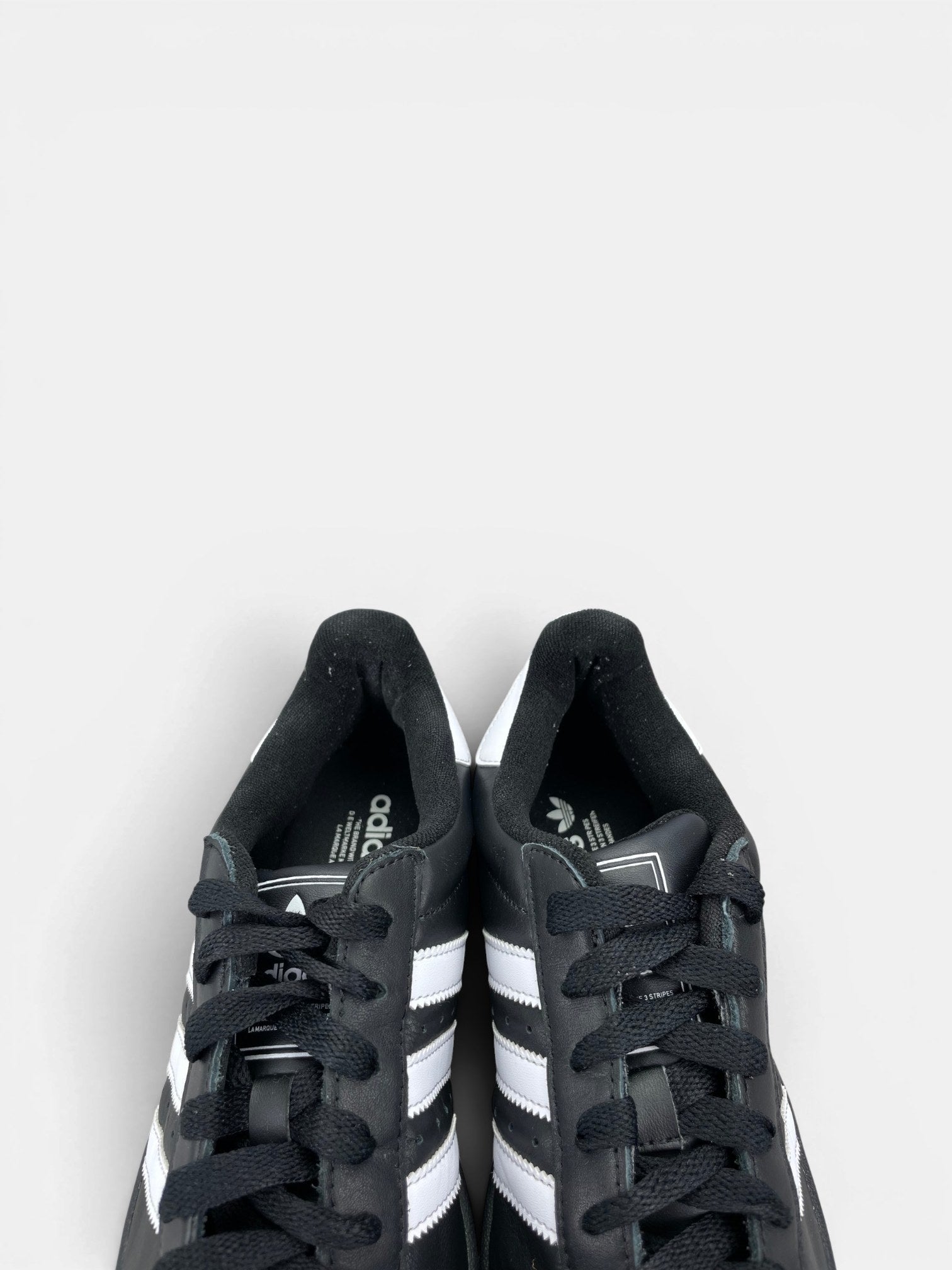Adidas Superstar II Black White — buty sportowe męskie w bardzo dobrym stanie rozmiar 41 1/3, zapiętki butów