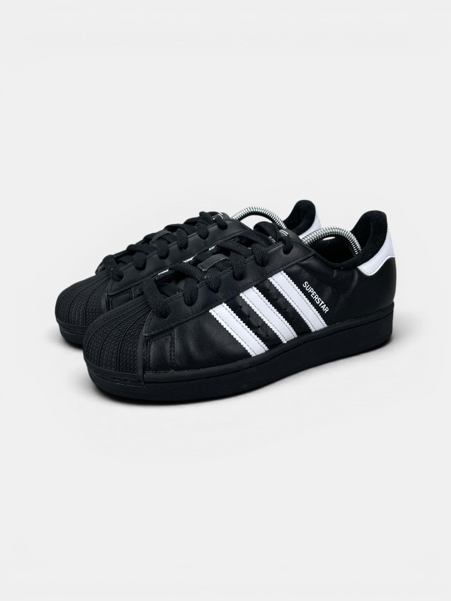 Adidas Superstar II — buty sportowe damskie w bardzo dobrym stanie rozmiar 38 2/3, widok z boku