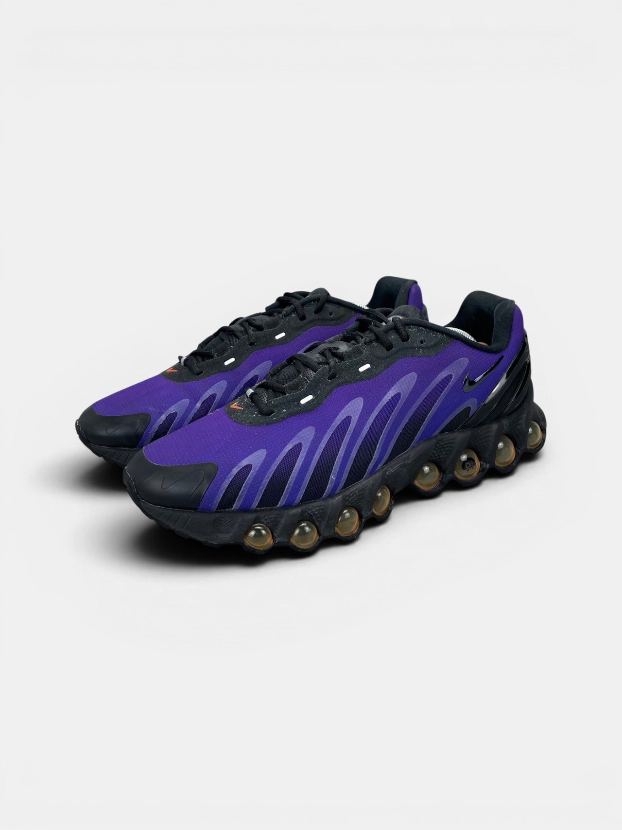 Nike Air Max DN8 Fierce Purple — buty sportowe męskie w bardzo dobrym stanie rozmiar 45.5, widok z boku
