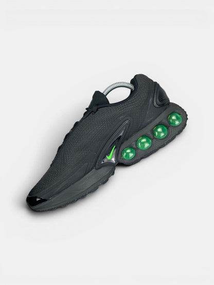 Nike Air Max DN Black Green Strike — buty sportowe męskie w bardzo dobrym stanie rozmiar 42, wewnętrzny panel prawego buta