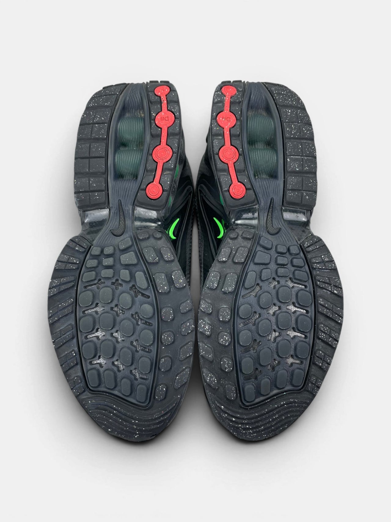 Nike Air Max DN Black Green Strike — buty sportowe męskie w bardzo dobrym stanie rozmiar 42, podeszwa